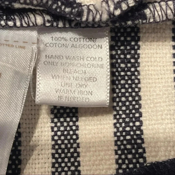 Ann Taylor The Riviera Short Size 4 - Picture 9 of 14